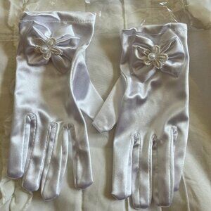 Brand New Dream High First Communion/Bridal S/M Girls Gloves